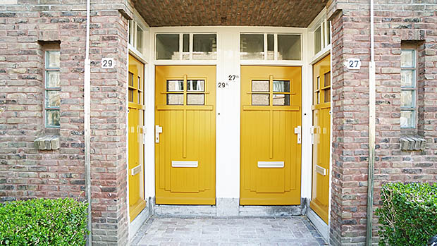 Bij renovatie kiezen voor moderne deuren met looks van vroeger - RenovatieTotaal