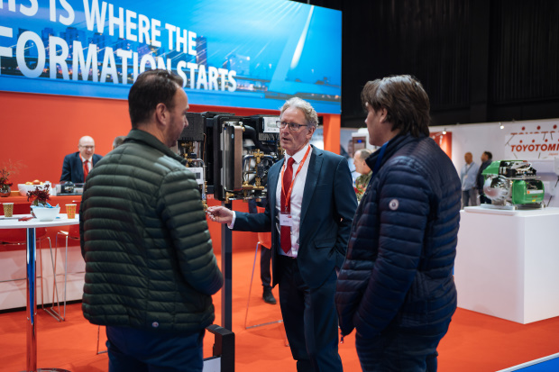 Gesprek op een vakbeurs