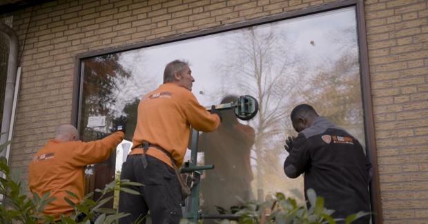 Zij-instromer als glaszetter