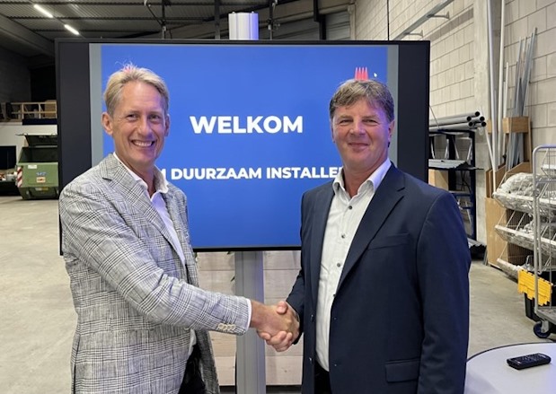 Richard Verbree, voorzitter van Team Duurzaam Installeren, en Ronald Karel, managing director bij Kiwa. 